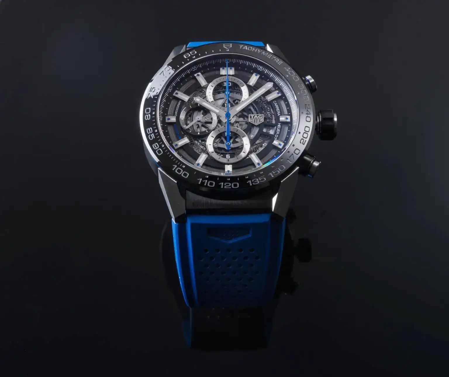 TAG-Heuer-Carrera-Heuer-01-Blue-Touch-Edition-1.webp