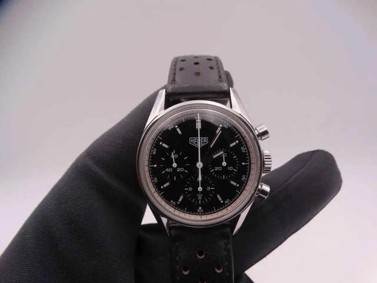 Tag Heuer Carrera Re-edition 00102.JPG
