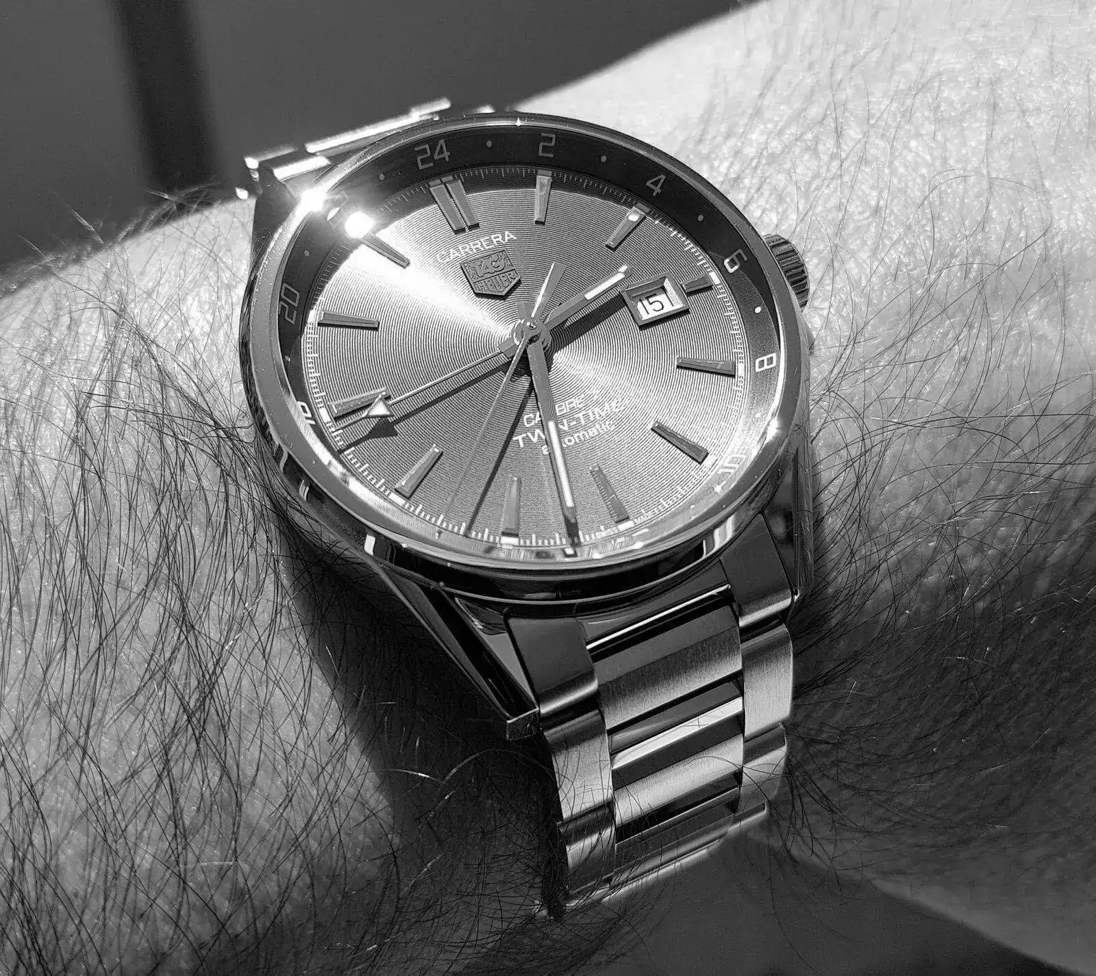Tag Heuer Carrera Twin Time 41mm Caliber 7 WAR2012 (B&W)(1).webp