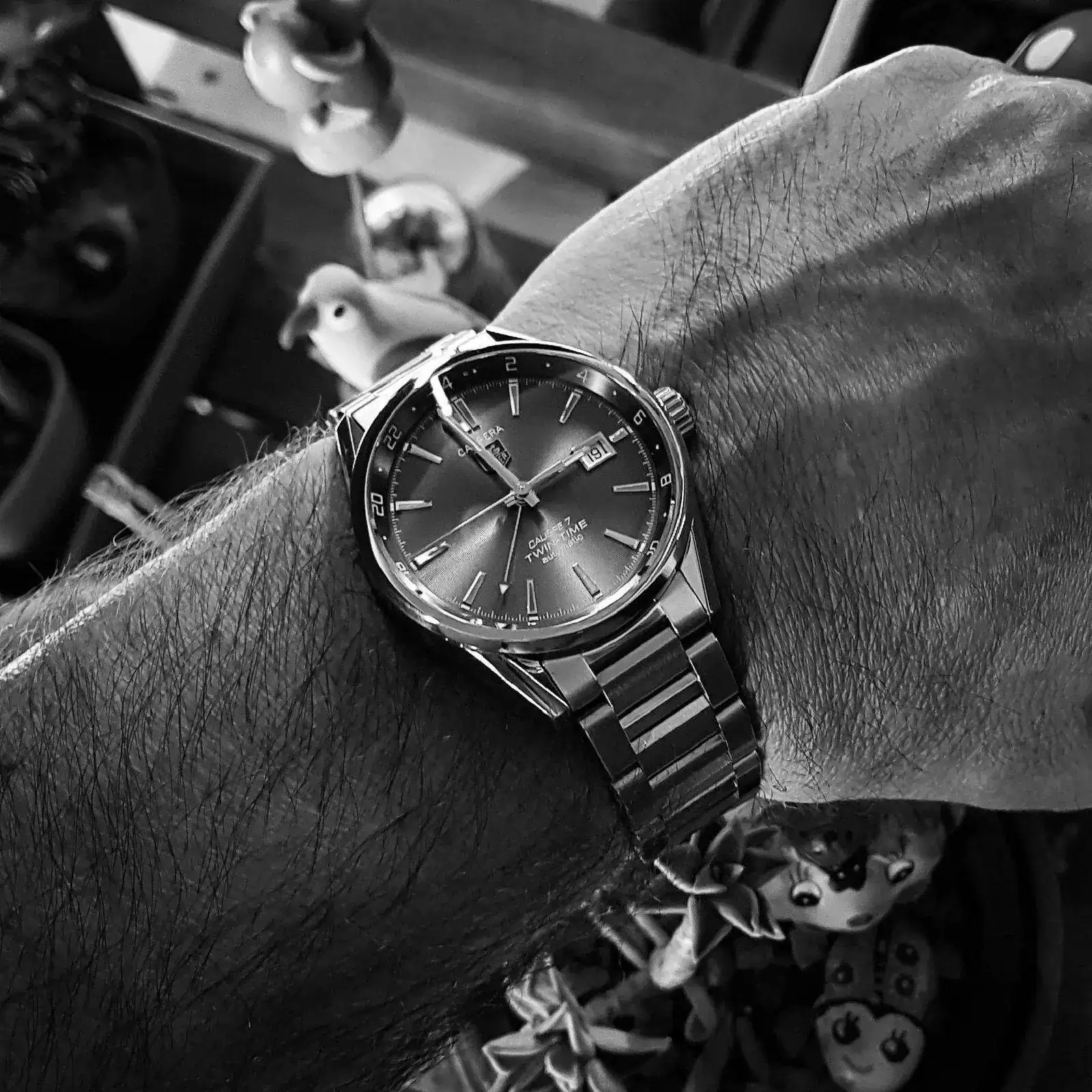 Tag Heuer Carrera Twin Time 41mm Caliber 7 WAR2012 (B&W) (1).webp