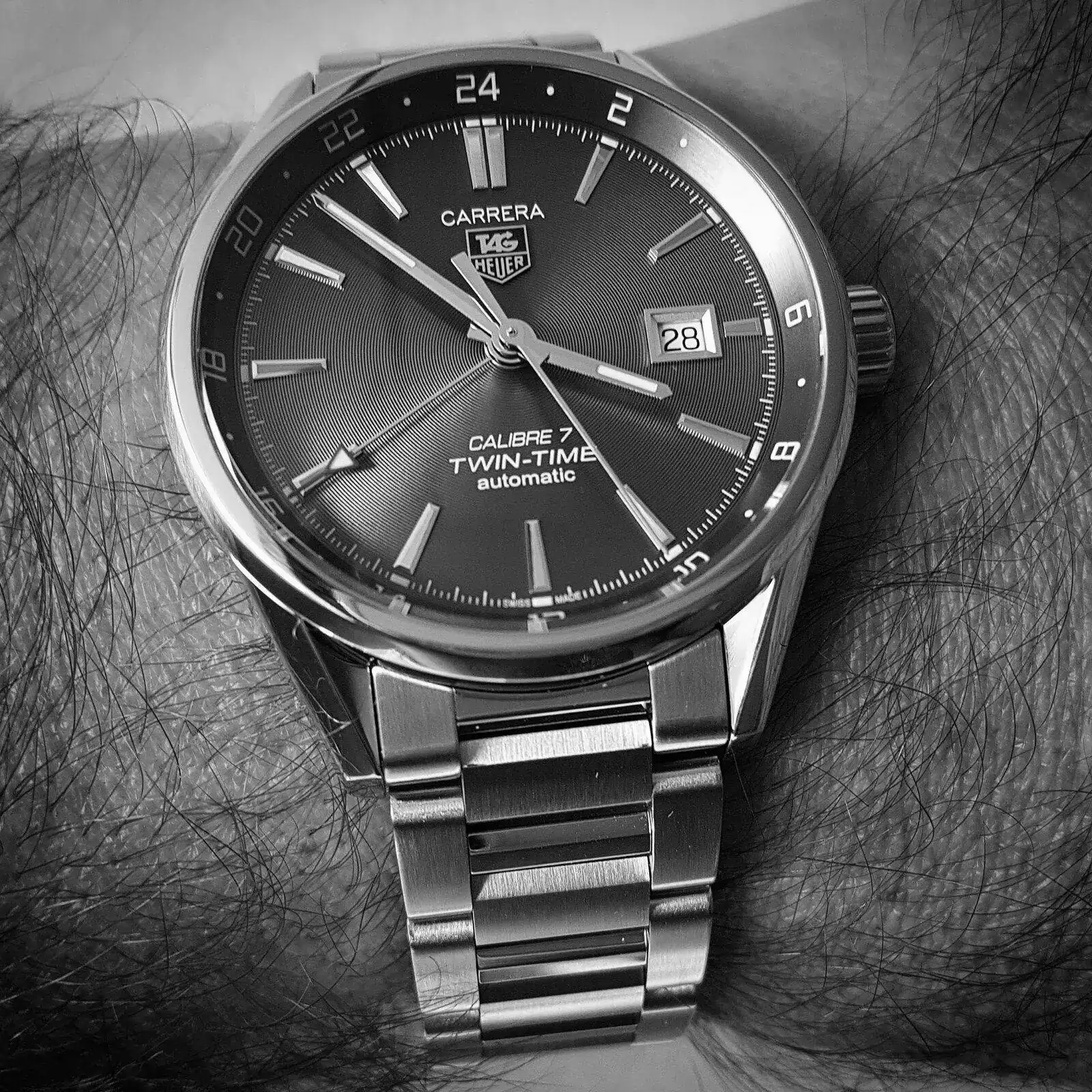 Tag Heuer Carrera Twin Time 41mm Caliber 7 WAR2012 (ByN).webp