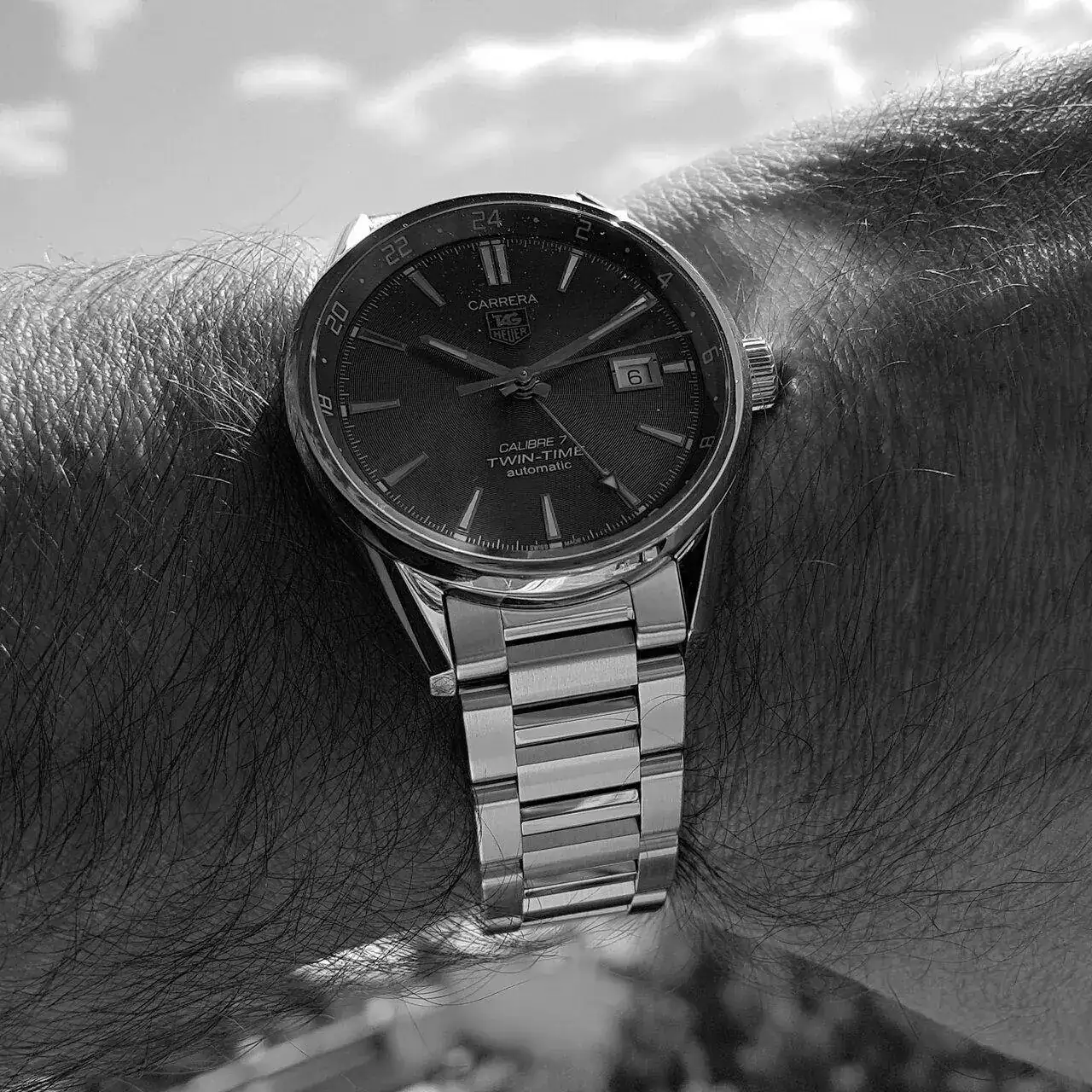 Tag Heuer Carrera Twin Time 41mm Caliber 7 WAR2012 (ByN).webp