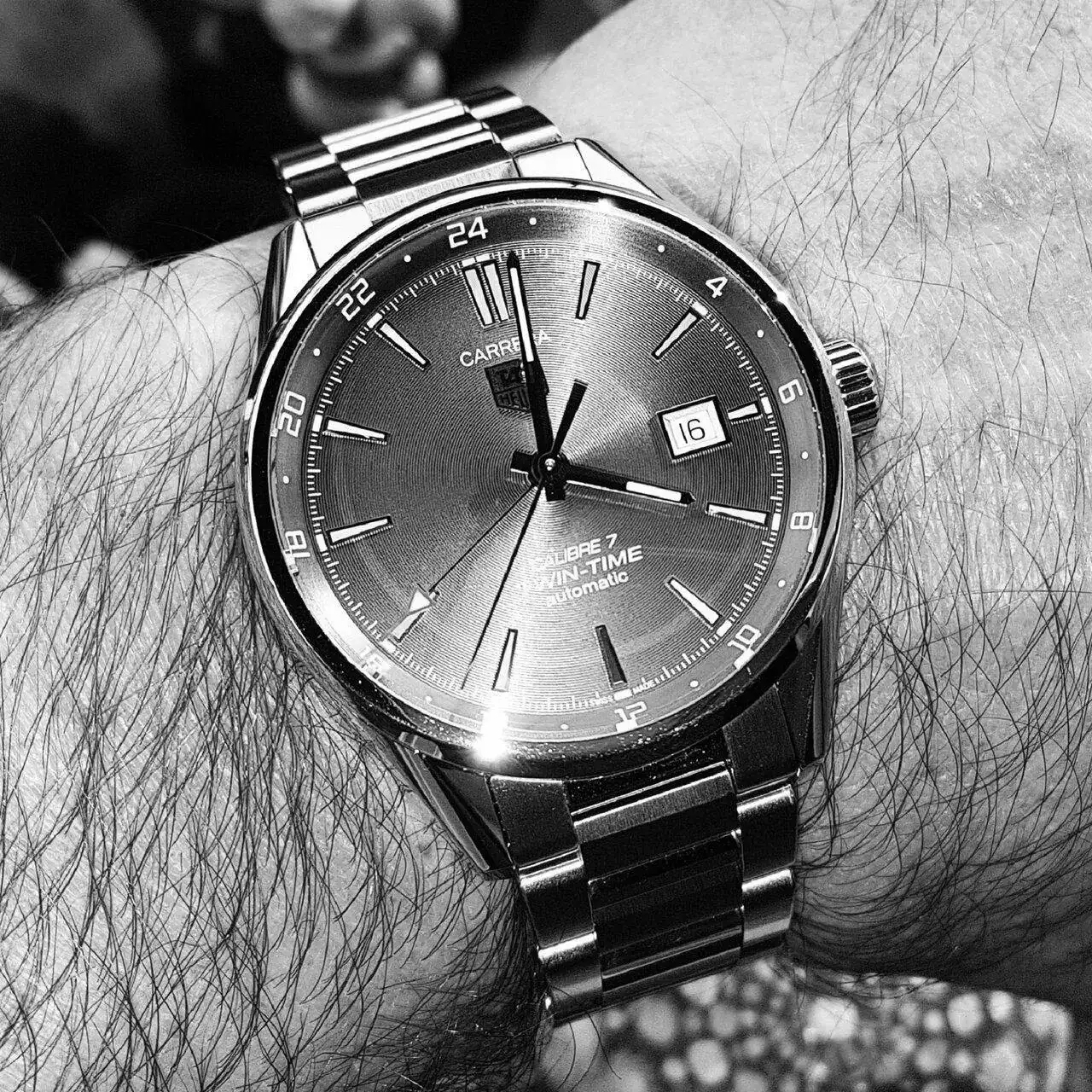 Tag Heuer Carrera Twin Time 41mm Caliber 7 WAR2012620 (ByN).webp