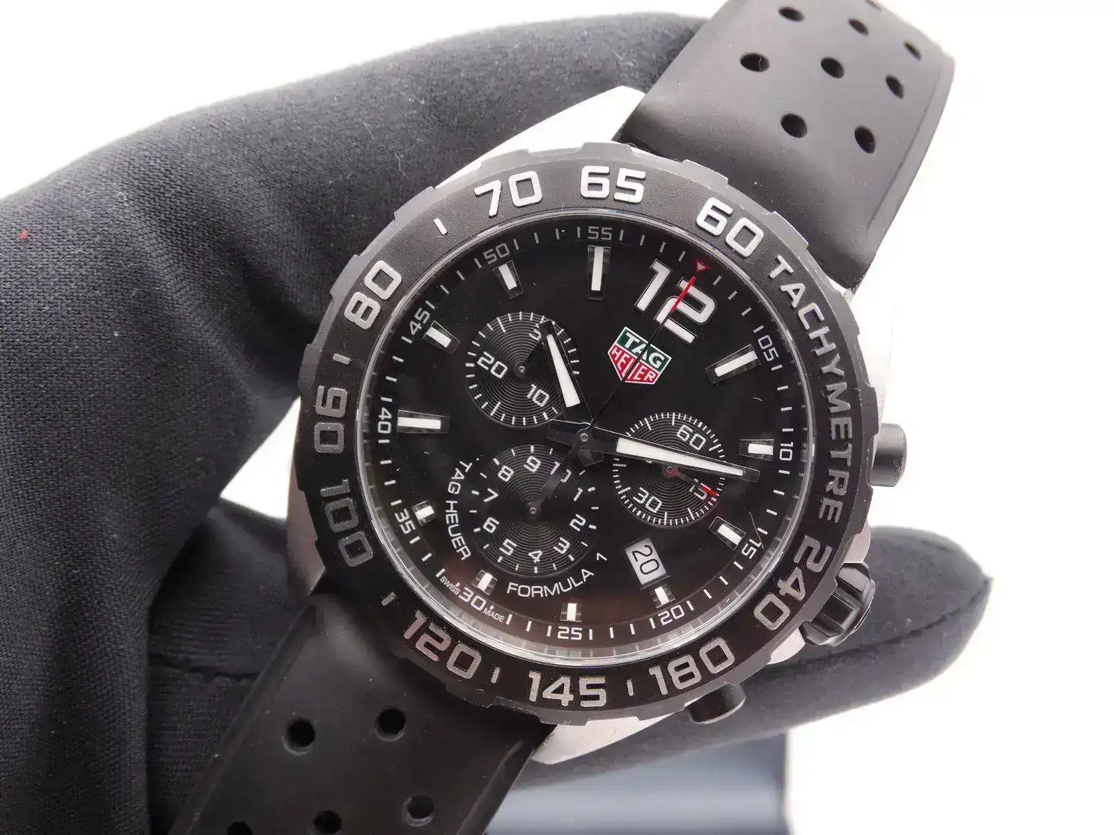 tag heuer formula 1 chronograph caz101