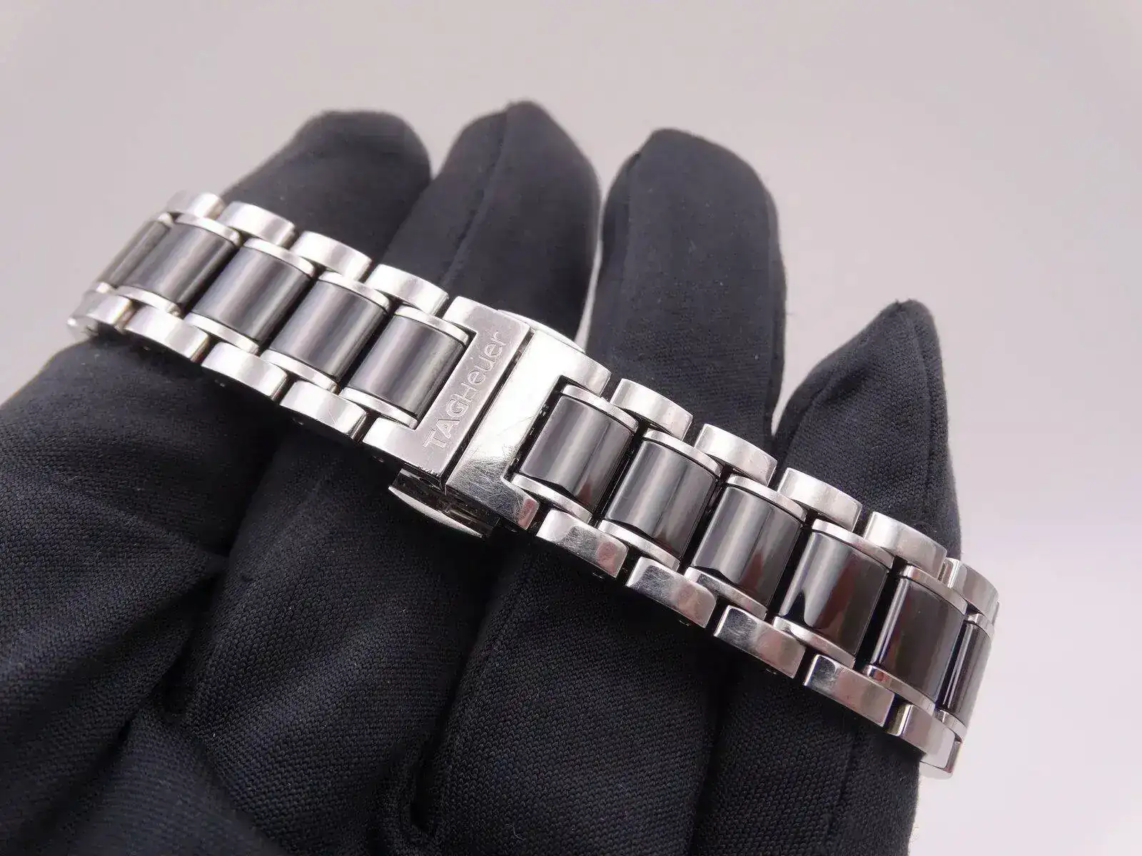 tag heuer formula 1 F1 diamonds 1982.webp