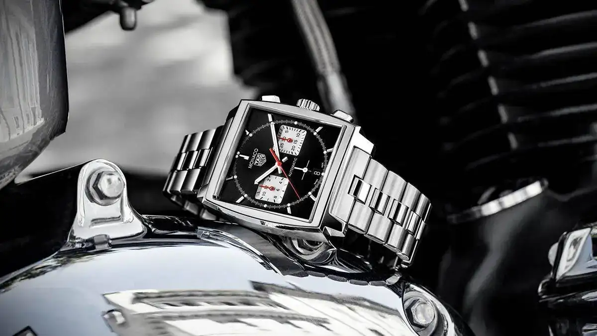 tag-heuer-monaco-chronograph-39mm-calibre-heuer-02-automatic-kapak.webp