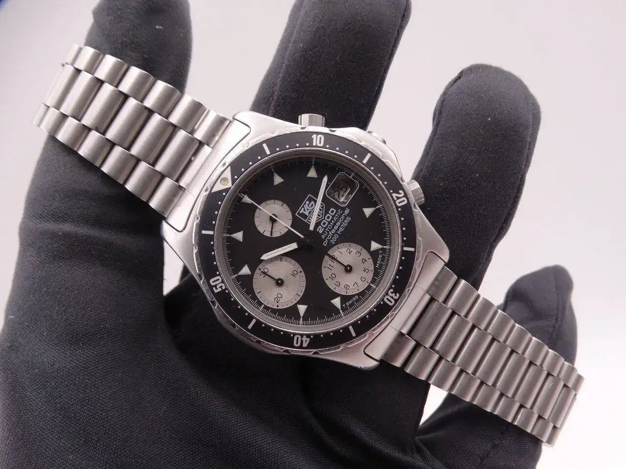 Tag Heuer Professional 2000 Chronograph 03201.webp