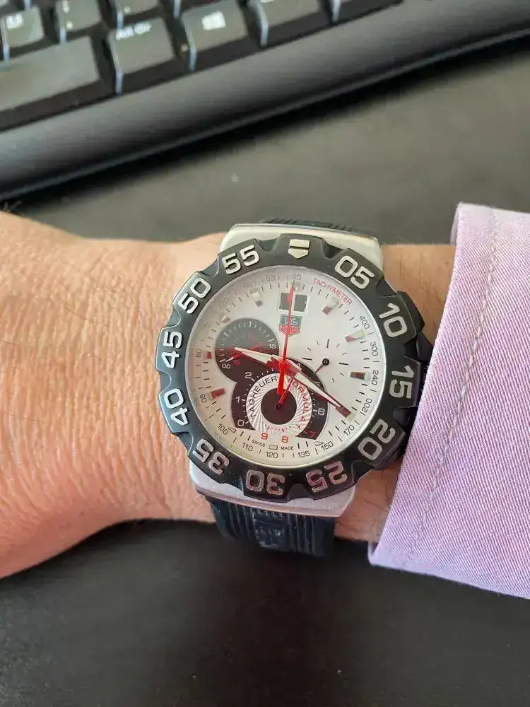 tag heuer reloj.webp