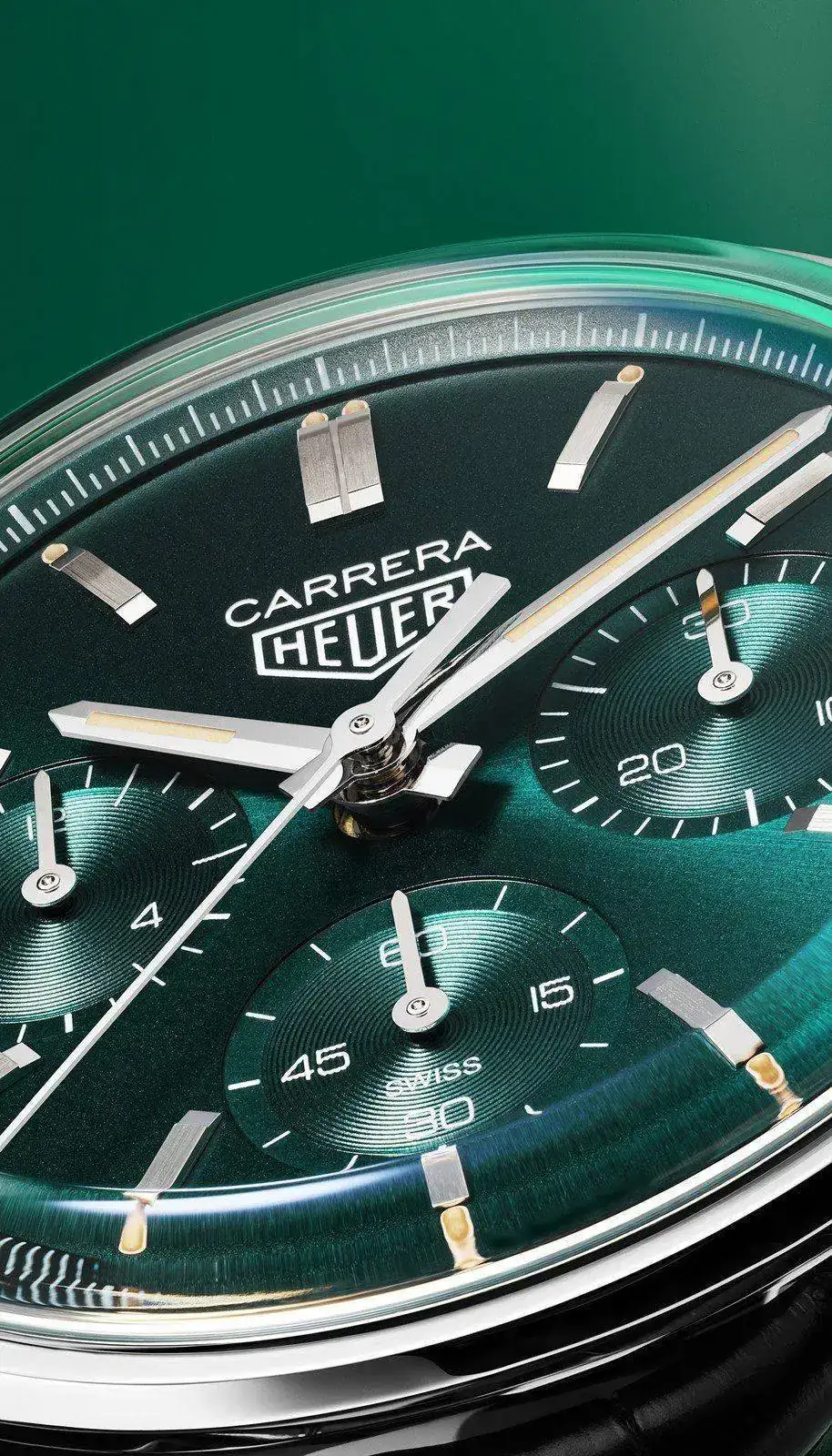 TAG-Heuer_Carrera_Green-4.webp
