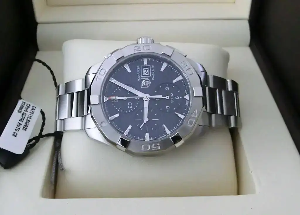 tag_heuer_aquaracer_calibre_16_cay2112.ba0925_op02.webp