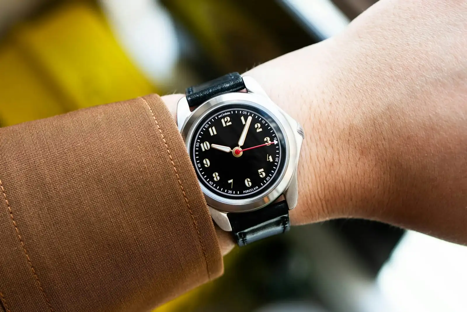 tan2-anordain-porcelain-dials-01855-compressed.webp