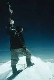 tenzing-norgay-on-everest-summit.webp