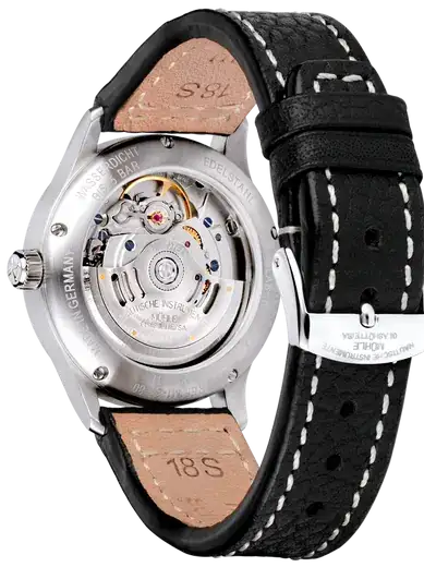 Terrasport-III-schwarzes-Band_160-Grad.webp