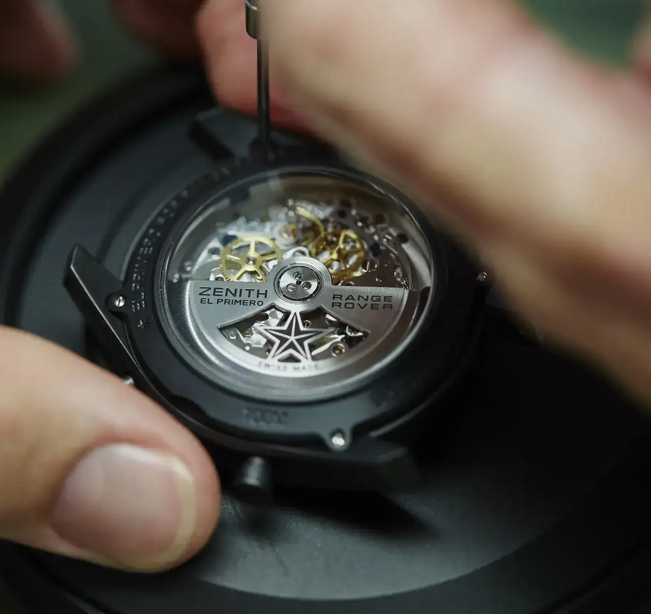 th-El-Primero-Range-Rover-Special-Edition-movement.webp