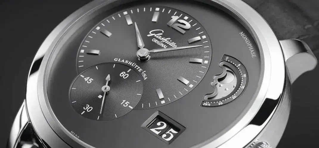 the-glashutte-original-panomatic-lunar-xl-07.webp