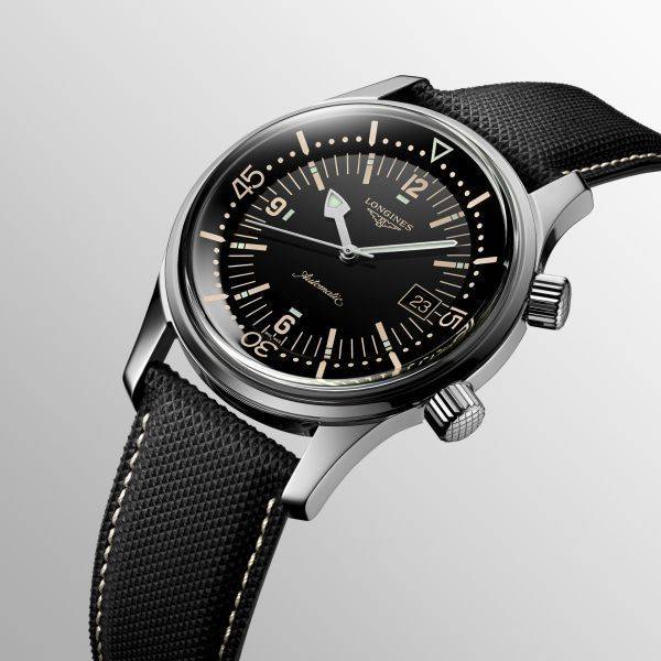 the-longines-legend-diver-watch-l3-774-4-50-0-detailed-view-2000x2000-101.jpg