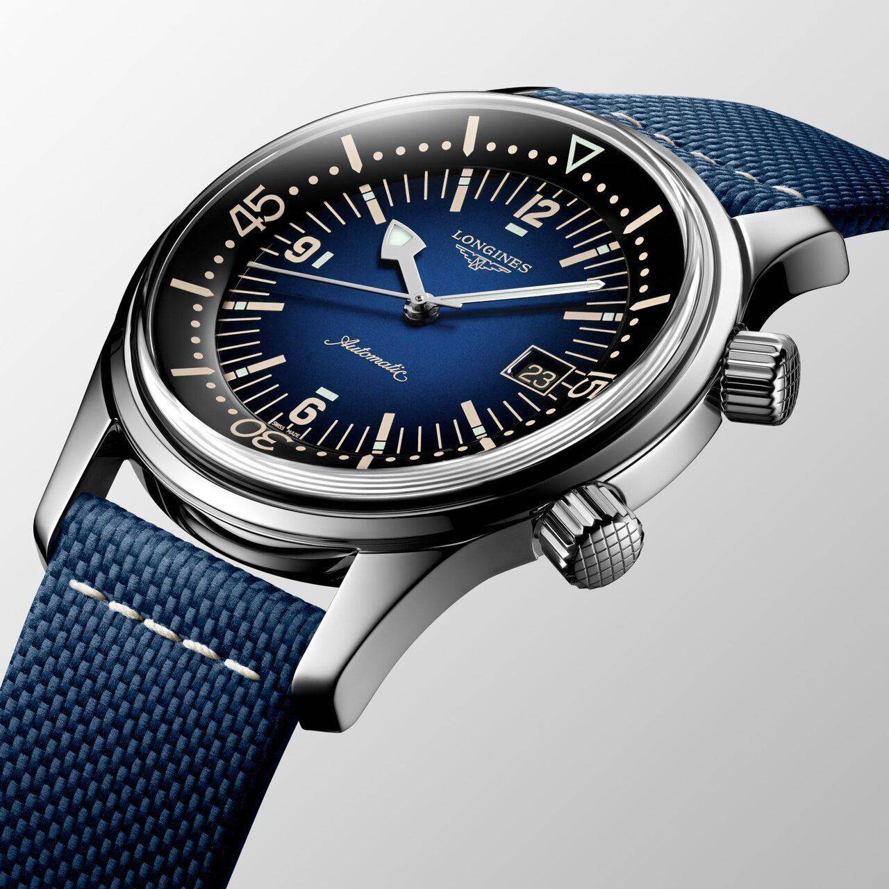 the-longines-legend-diver-watch-l3-774-4-90-2-detailed-view-2000x2000-1.jpg
