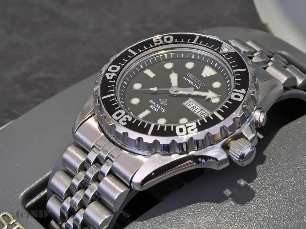 tic-sports-200-schwarz-skj001p-diver-dsc_9851klein.webp