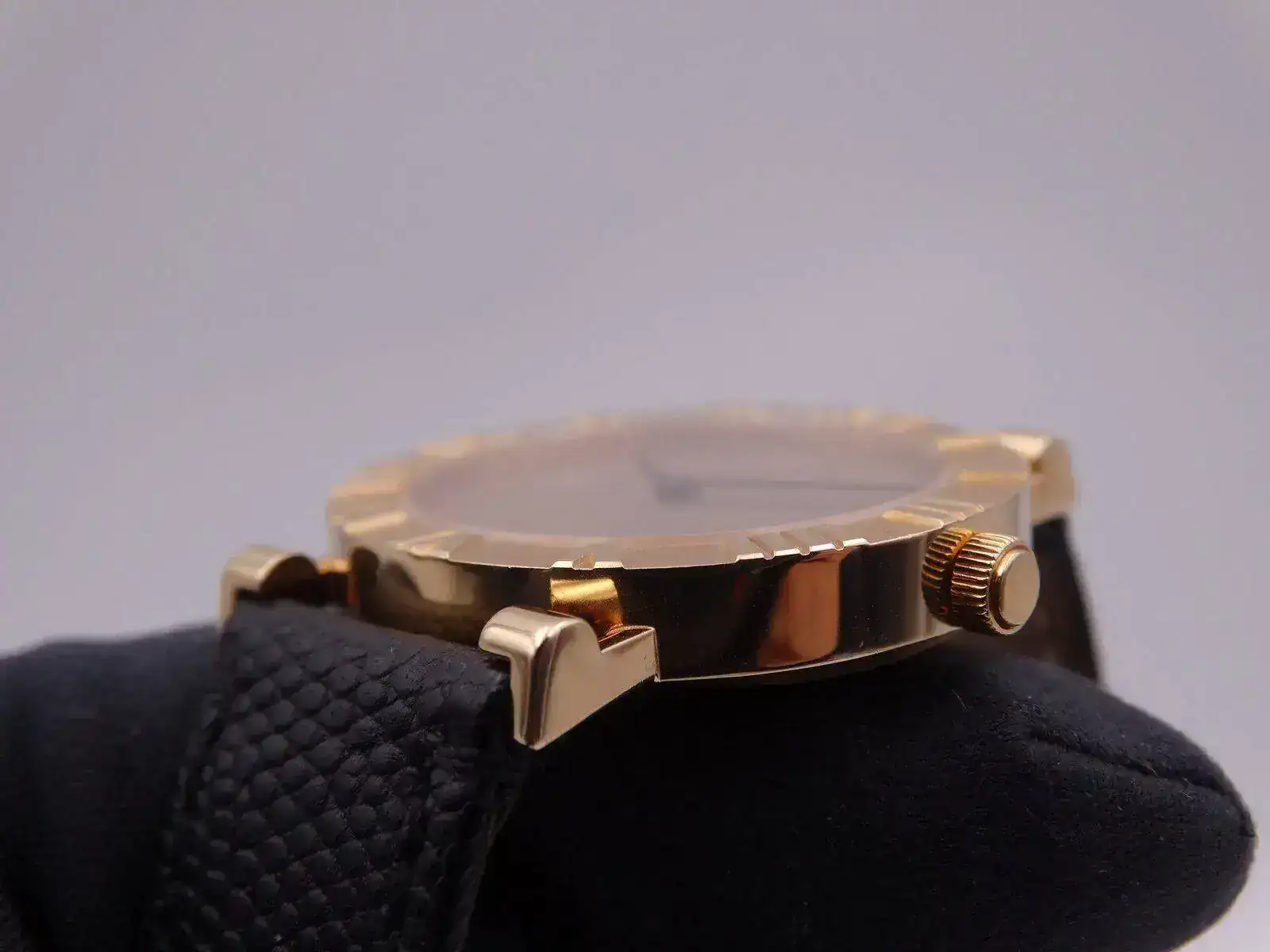 tiffany & co gold 5844.JPG