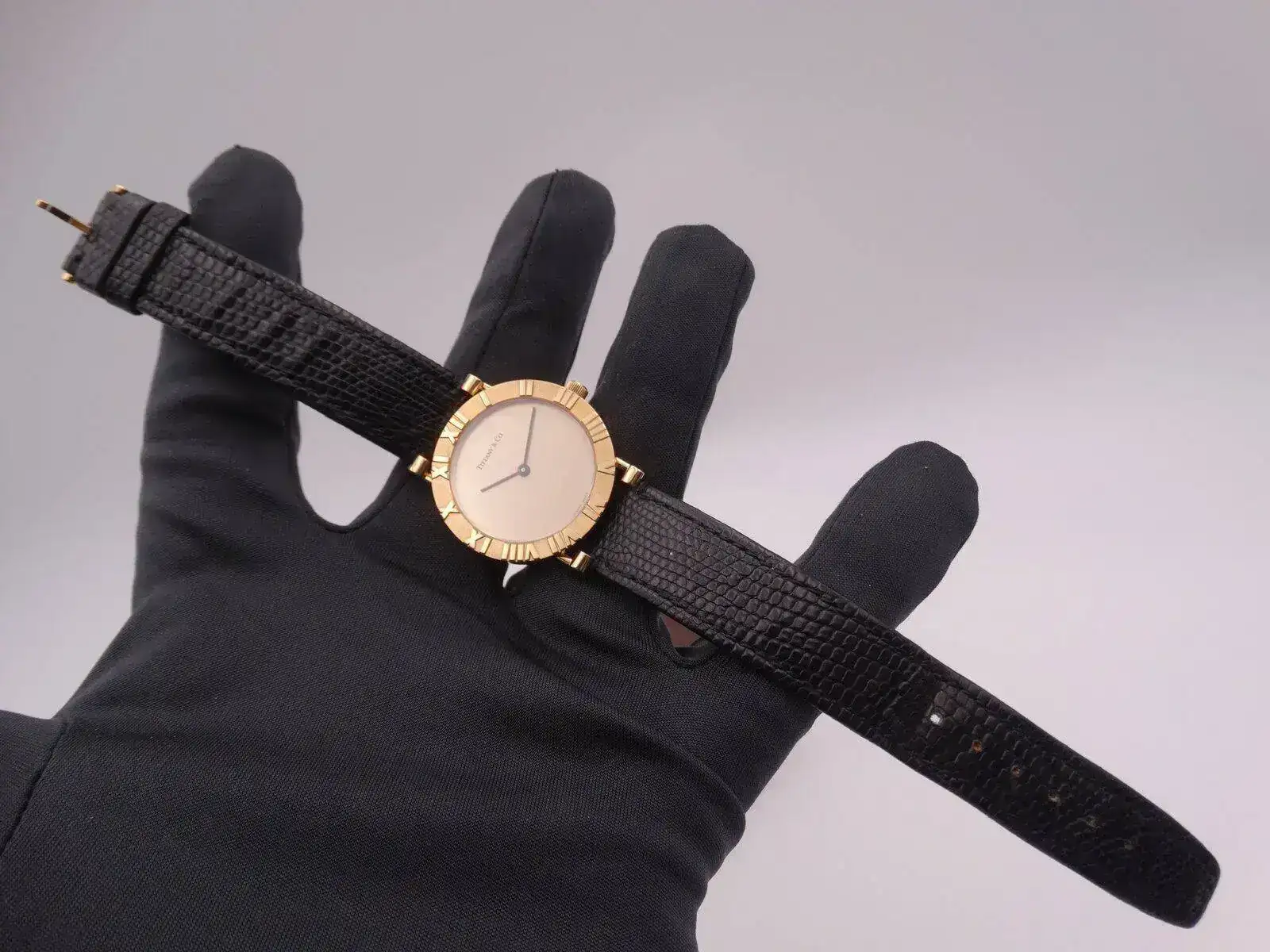 tiffany & co gold 5847.JPG