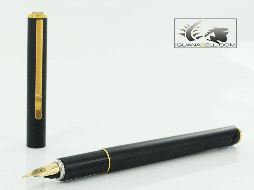 til-1970-Fountain-Pen-Black-Lacquer-&-Gold-PLH91-2.jpg