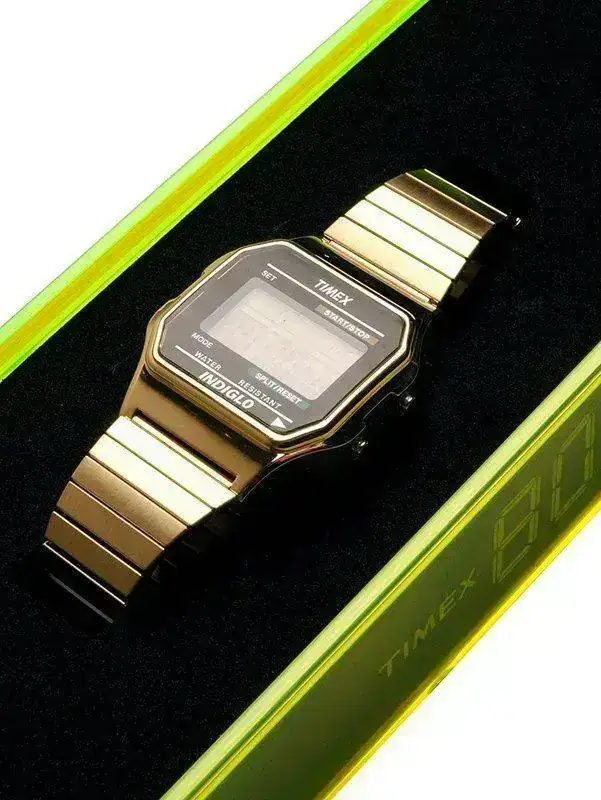 tim0009gld_02?Timex%2080%20Watch.webp
