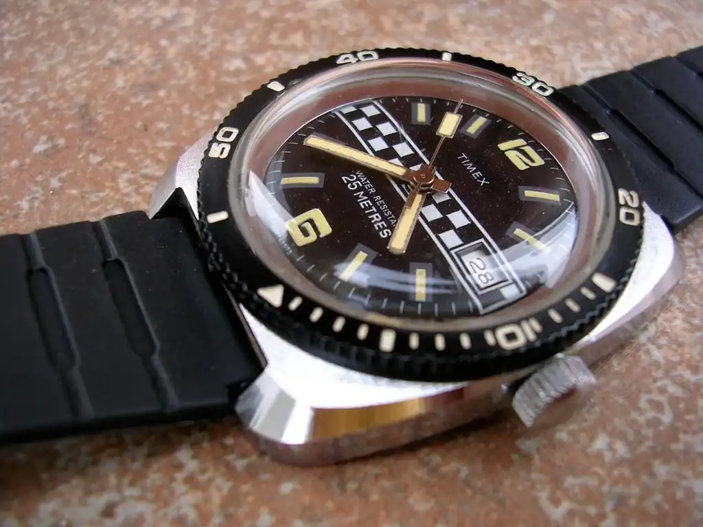 TIMEX-DIVER-RACING-3.webp