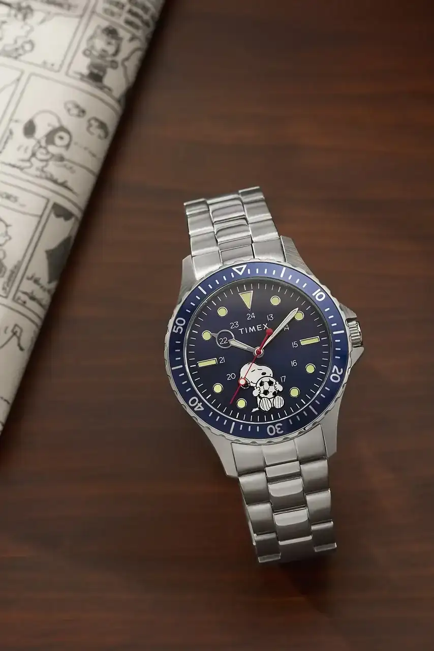 Timex-Peanuts_Futbol-4.webp