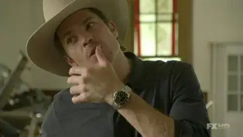 Timothy Olyphant Rolex Sub Raylan Givens.webp