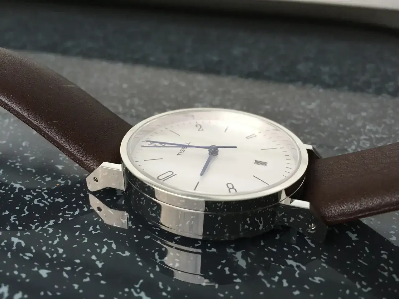 tisell-bauhaus-automatic-38mm-miyota-9015-img_0355.webp