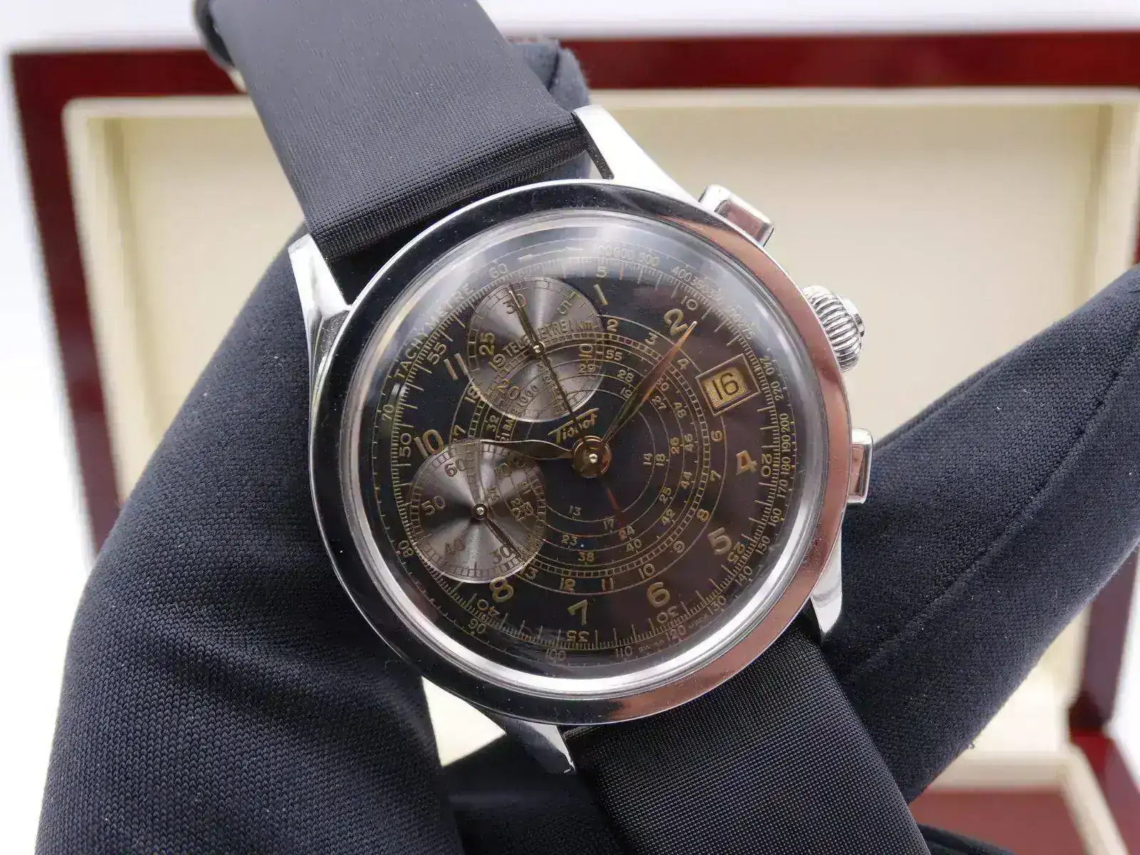 tissot chronograph janeiro limited edition 7788.JPG
