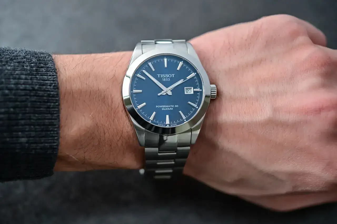 Tissot-Gentleman-Powermatic-80-Silicium-Blue-Dial-Steel-bracelet-review-value-proposition-2.webp