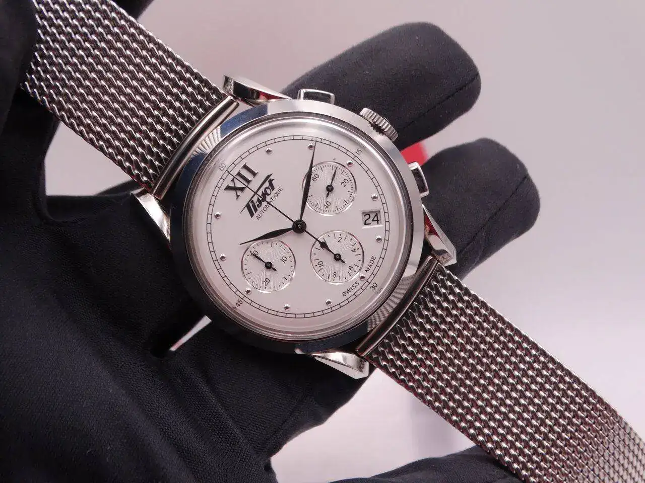 Tissot Heritage Chronograph 02725.webp