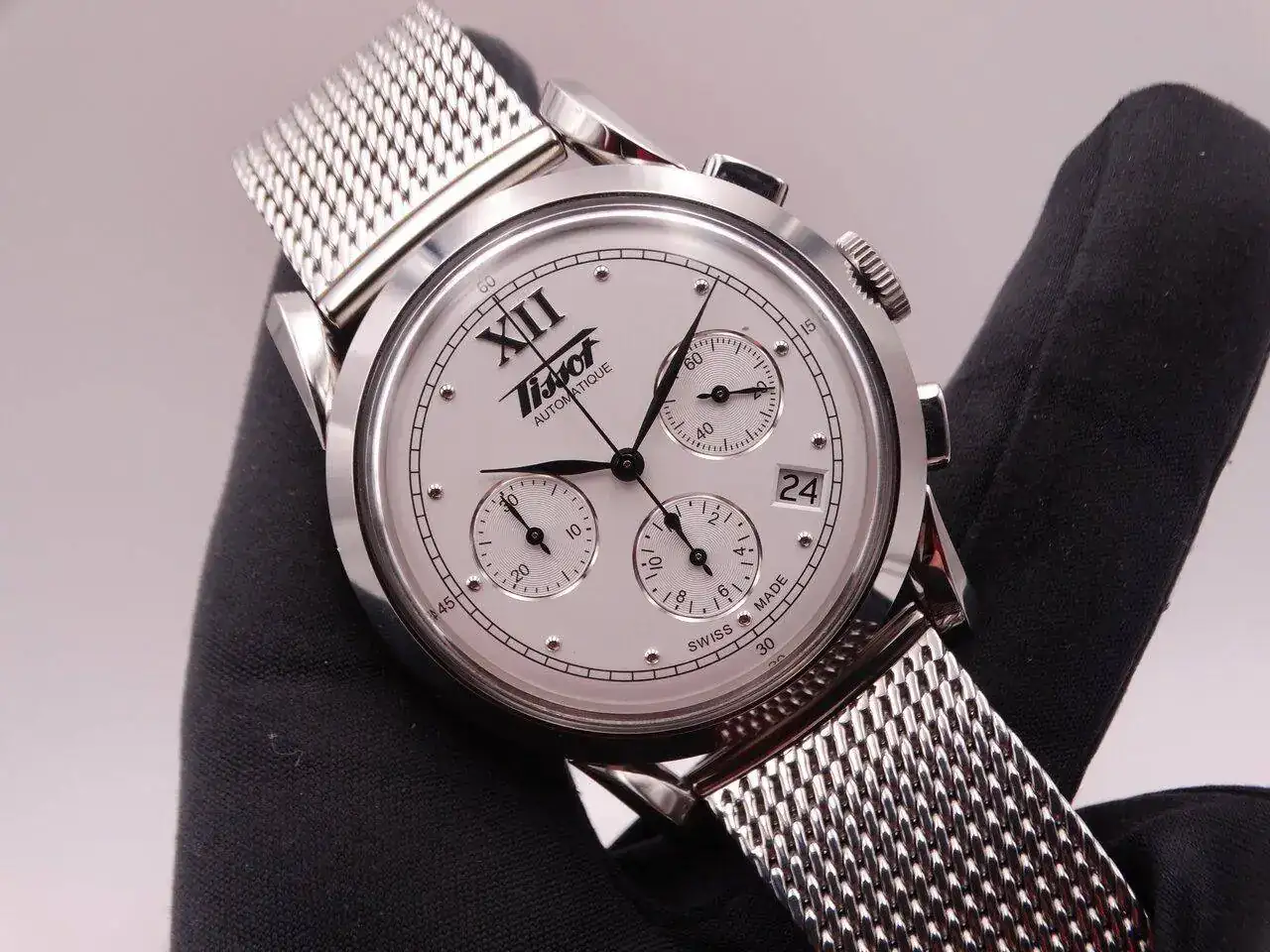 Tissot Heritage Chronograph 02728.webp