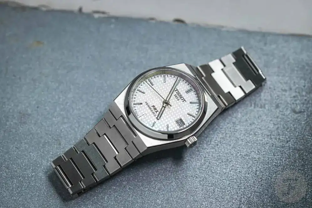 Tissot-PRX-35-mm-Automatique-10.jpg
