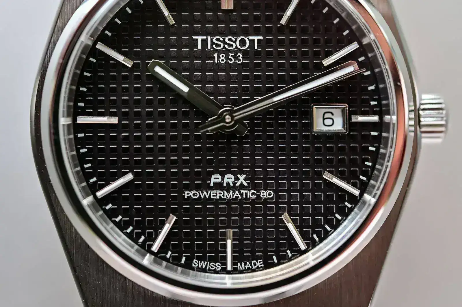 Tissot-PRX-40-205-Powermatic-80-automatic-review-2.webp