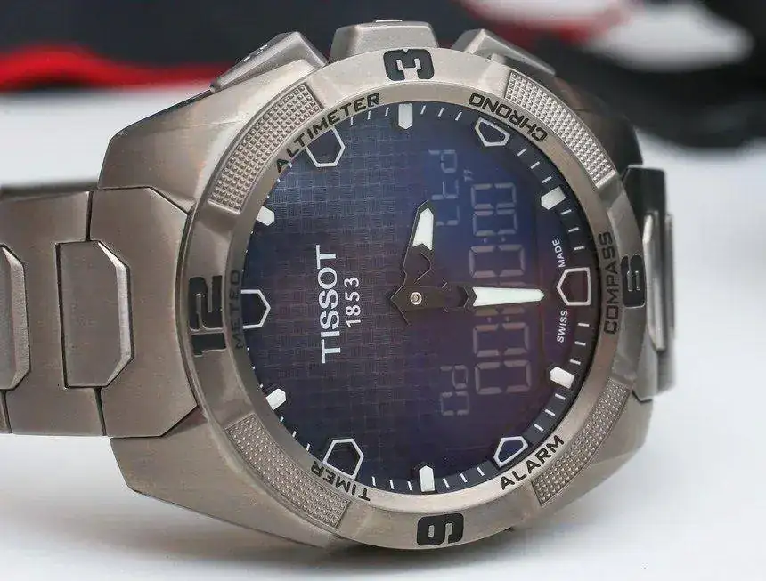 Tissot-T-Touch-Expert-Solar-14.webp