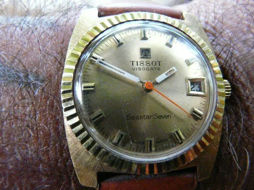 TISSOT VISODATE.webp