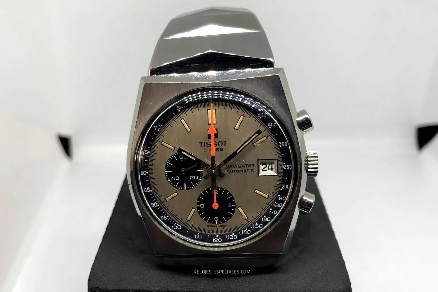 Tissot_Navigator_Lobster.webp