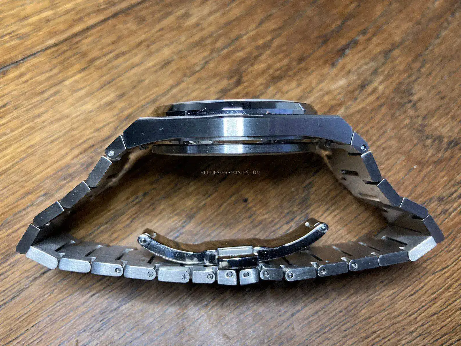 Tissot_PRX-3.JPG