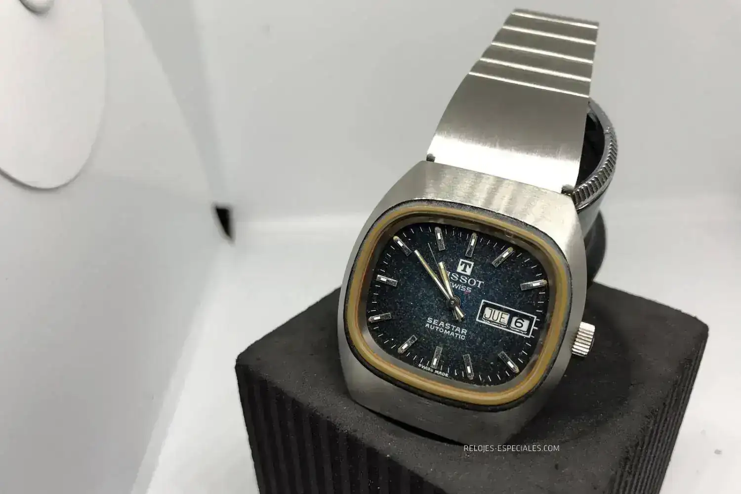 Tissot_Seastar_automatic-stardust.webp