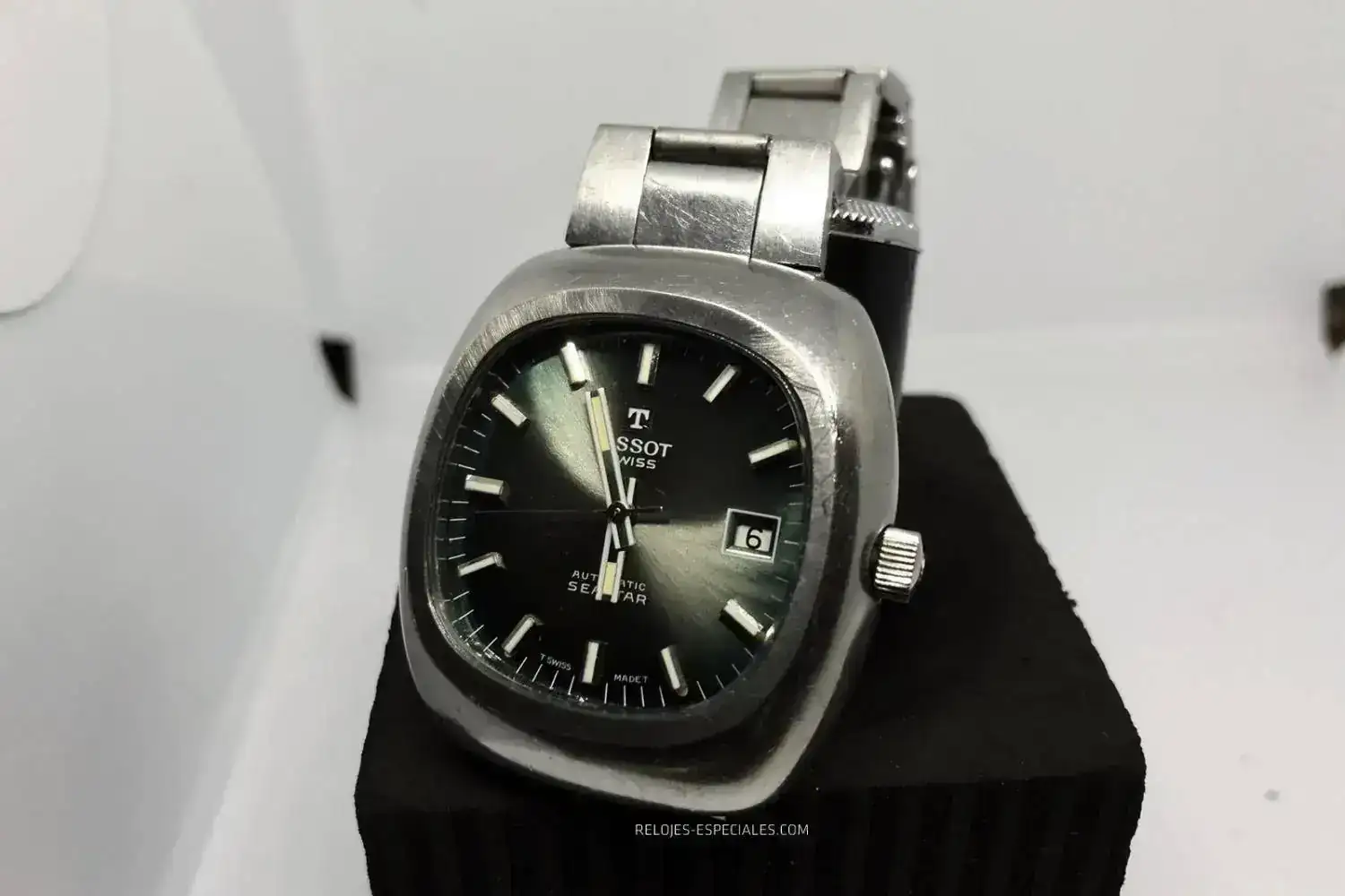 Tissot_Seastar_automatic-twin-2.webp
