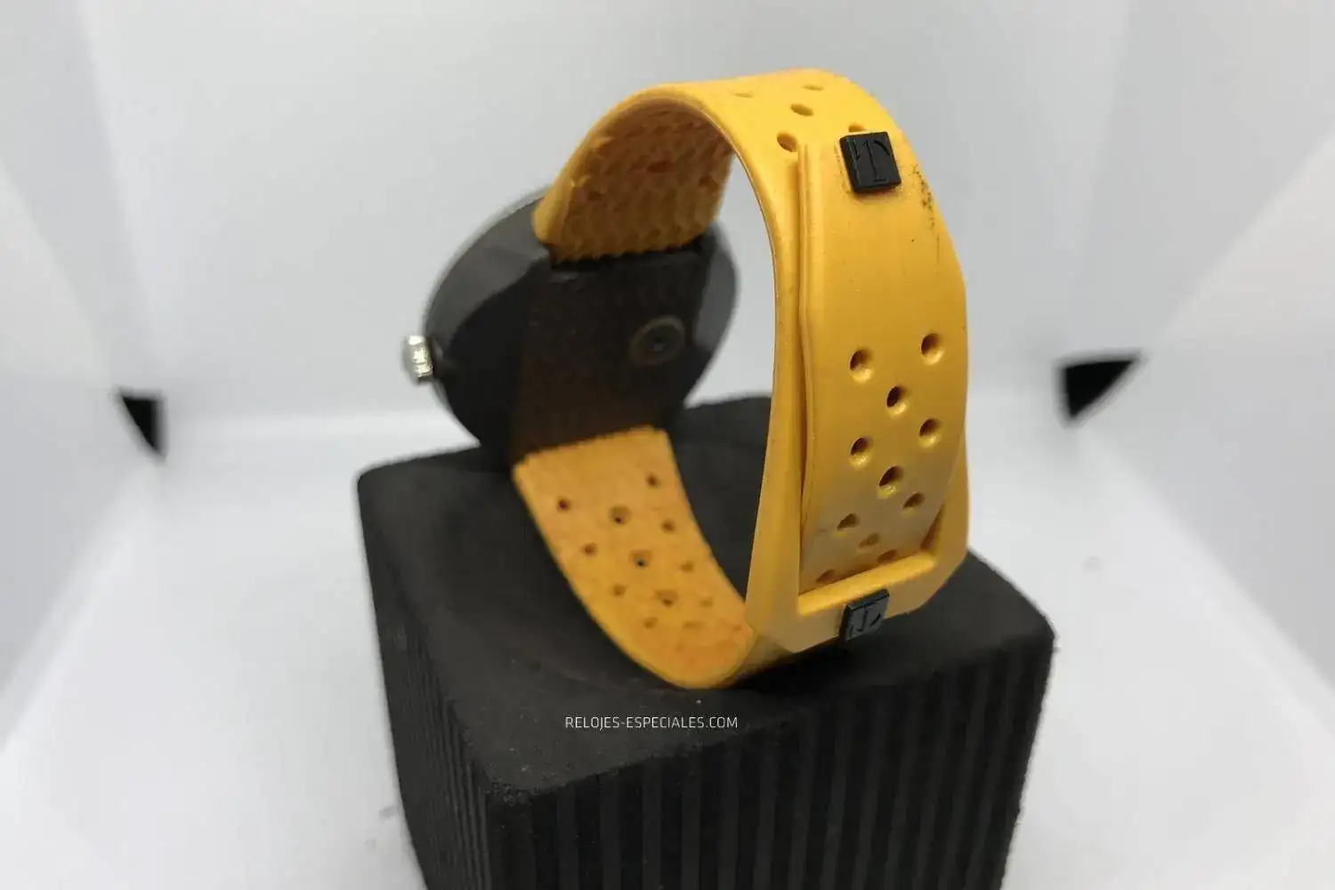 Tissot_Sideral-strap_.webp