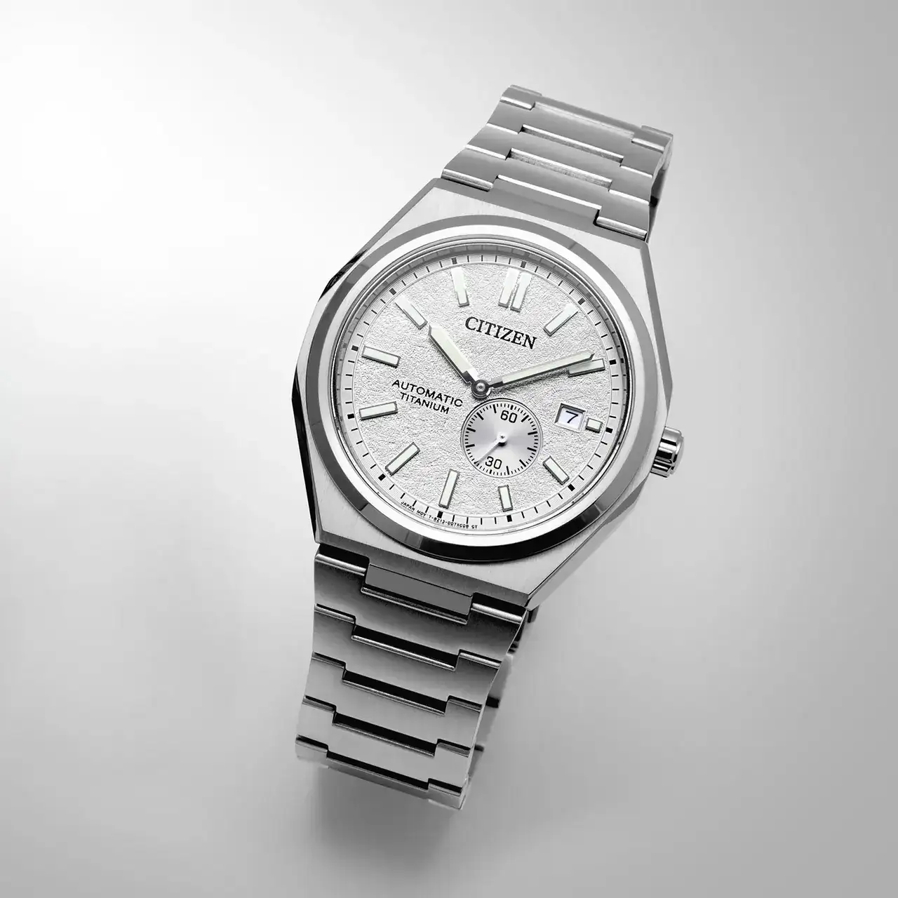 tizen-Super-Titanium-Small-Seconds-NJ0180-Series-3.webp