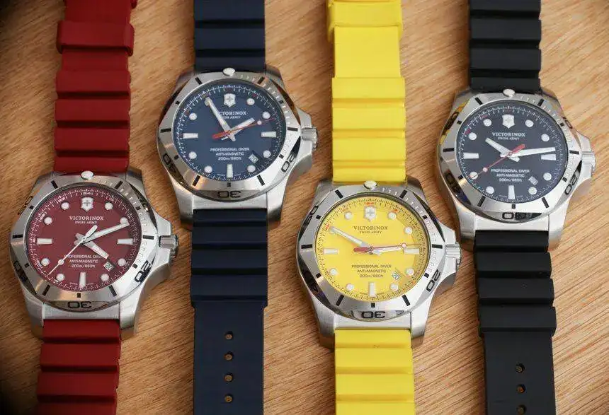 torinox-Swiss-Army-INOX-Professional-Diver-watch-7.webp