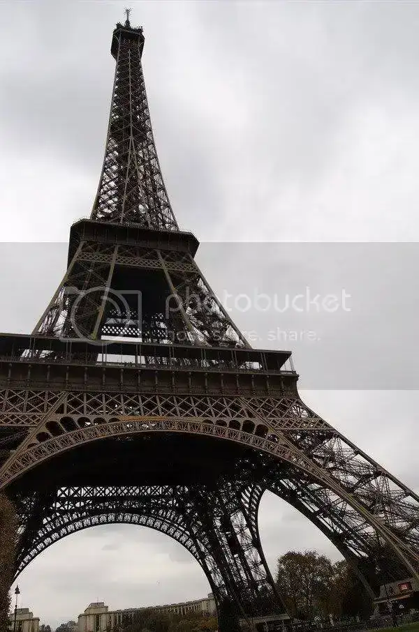 torre_eiffel.webp