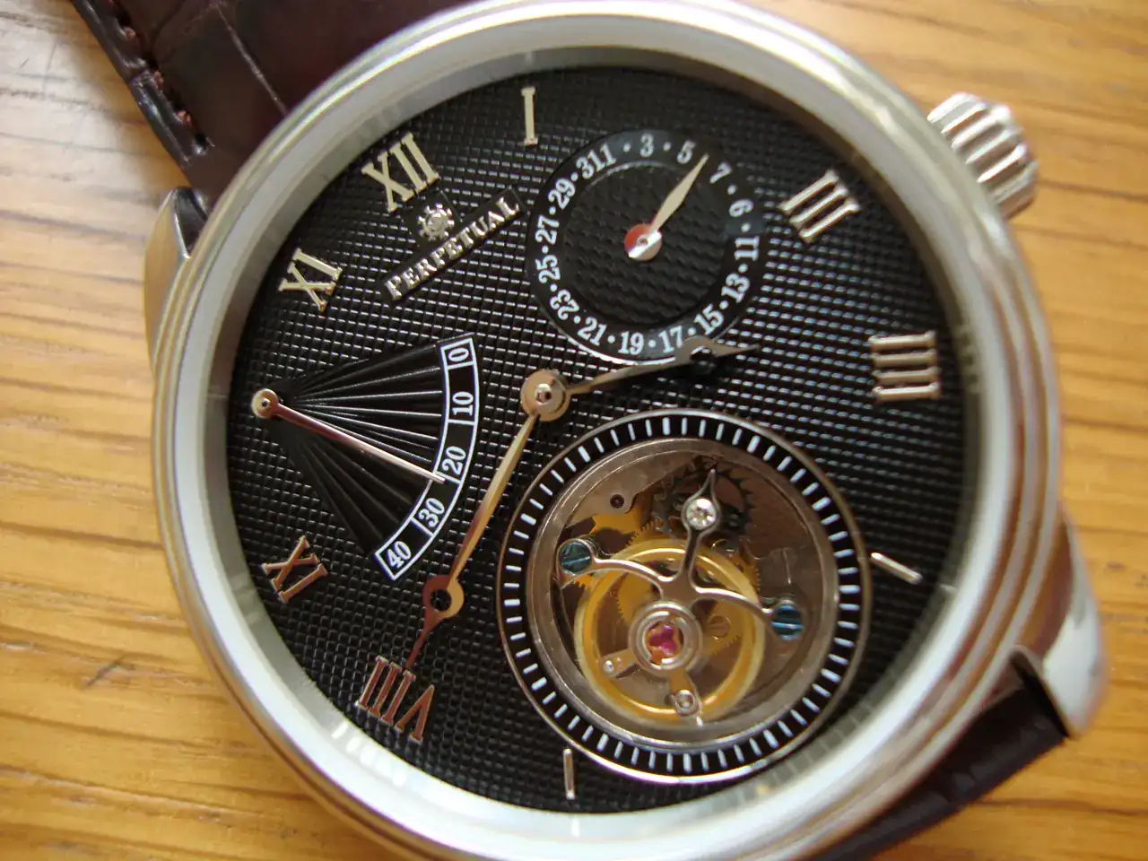 tourbillon_T-02a.webp