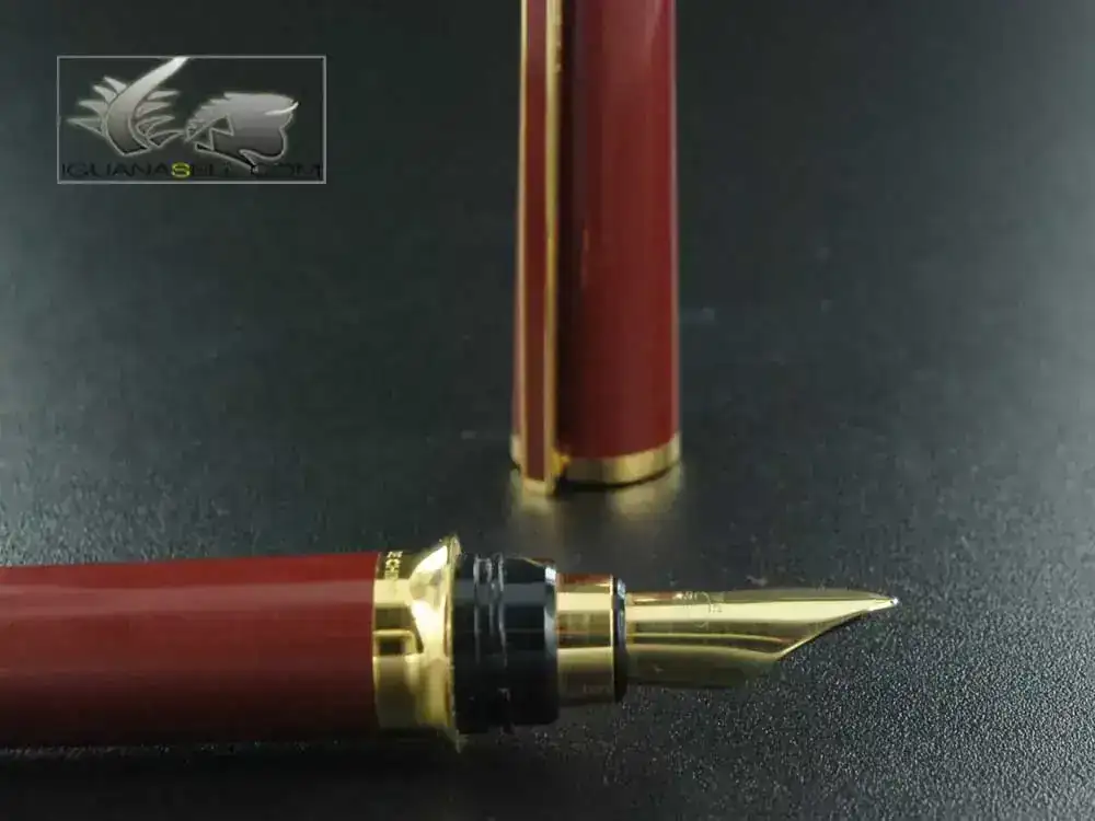 tparnasse-Fountain-Pen-Red-Lacquer-410273-410273-5.webp