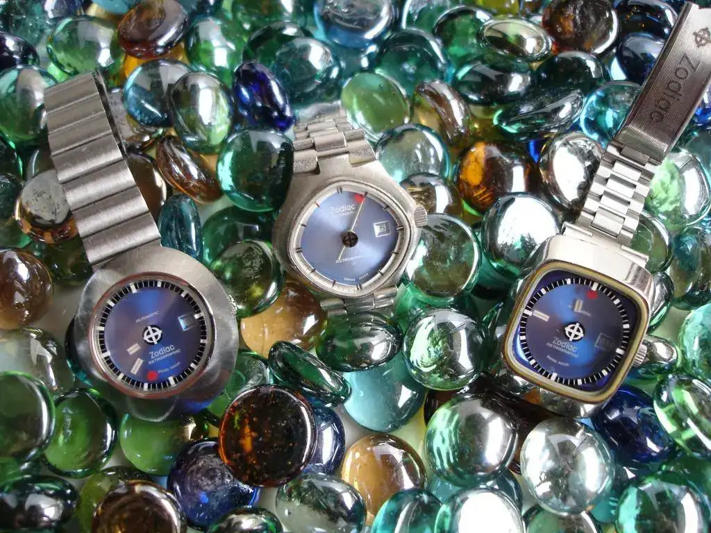 Trío de frente.webp