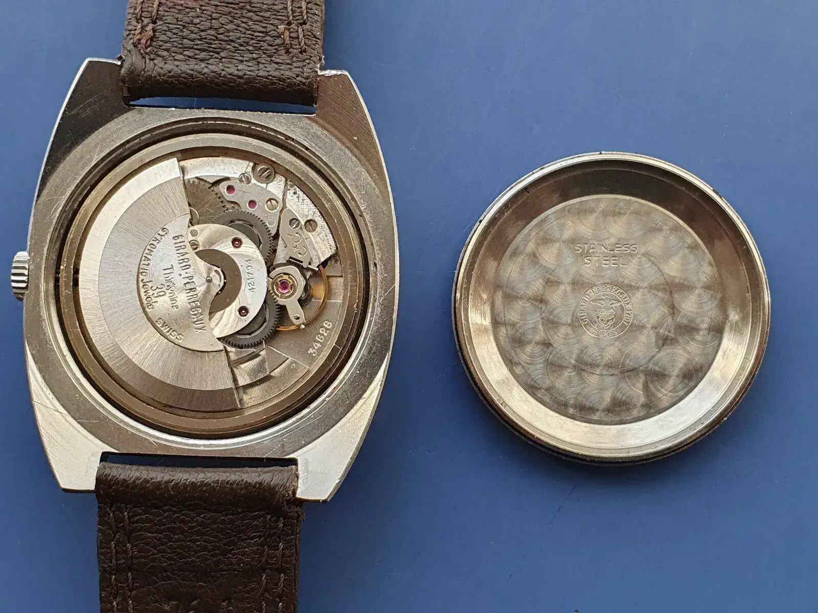 TRASERA ABIERTA.webp